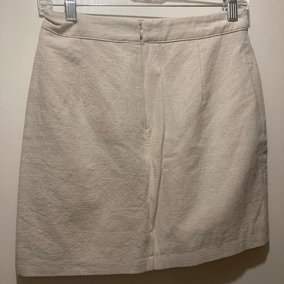 Entro 100% Linen skirt - Picture 2 of 6